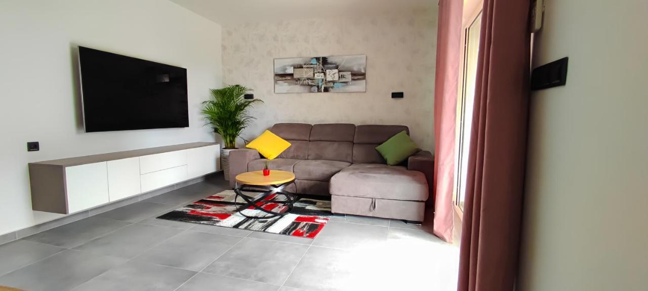 Apartment Denis Krk Town Exterior photo